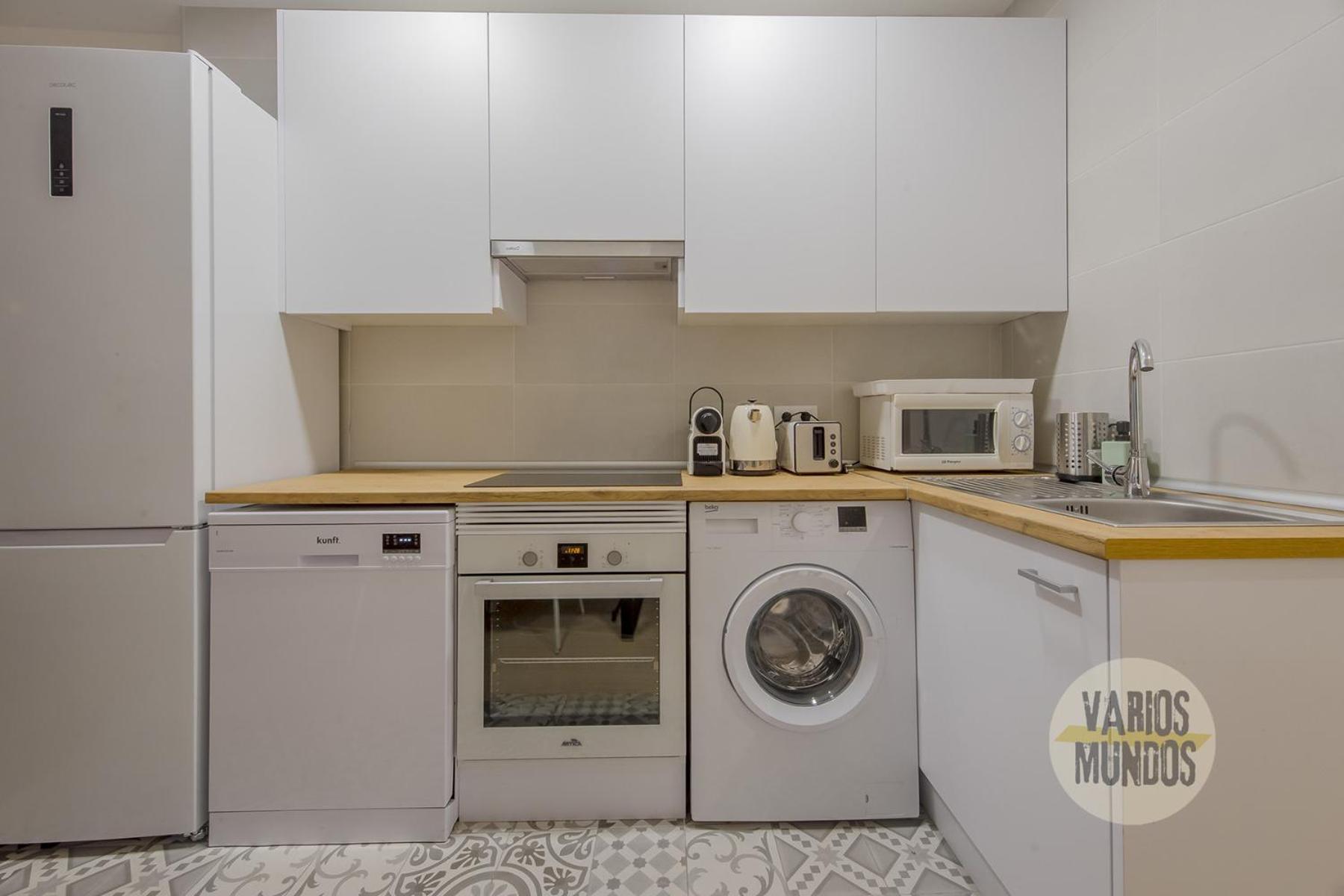 Downtown&New Apt Para 9Pax En La Plaza De Chueca マドリード エクステリア 写真